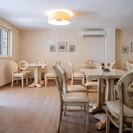 Hotel Rahoni Cronwell By Diomedes Group 5*