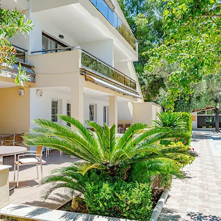 Hotel Rahoni Cronwell By Diomedes Group 5*