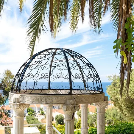 Hotell Rahoni Cronwell By Diomedes Group 5*