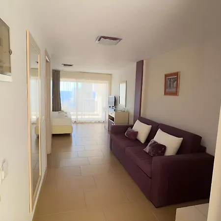 Rahoni Cronwell By Diomedes Group Hotell 5*